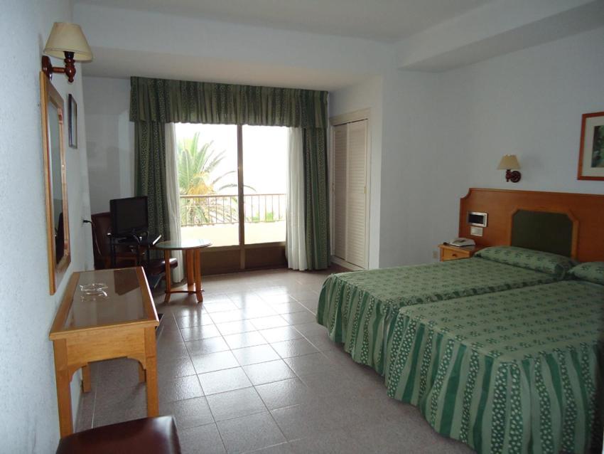 Hotel Las Conchas La Rábita Extérieur photo