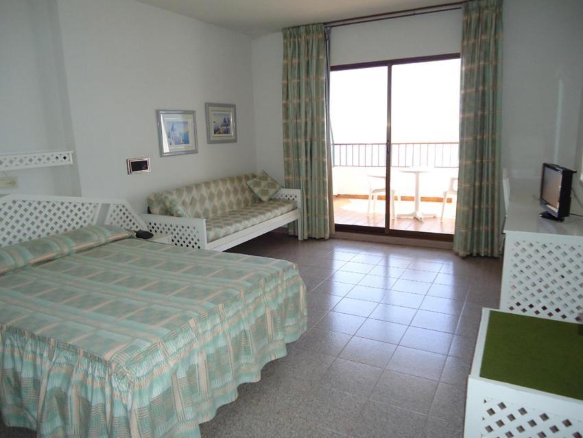 Hotel Las Conchas La Rábita Extérieur photo